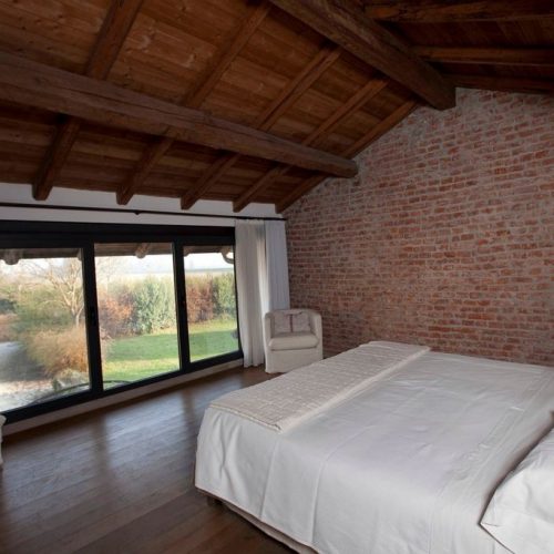 7caf90b1-e013-4eaf-9c17-97f06837c6dc.f10